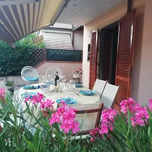 Sole Mare Versilia , Cinquale Italia